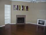 915 23rd St - Photo 3