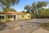 2710 Manor Rd - Photo 11