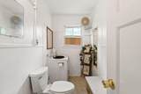 2710 Manor Rd - Photo 22