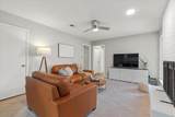 208 Skyloop Dr - Photo 9