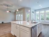 836 Richardson Ln - Photo 12