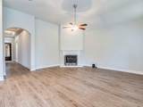 836 Richardson Ln - Photo 4