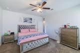 302 Paddock Ln - Photo 17