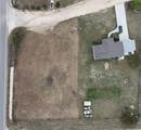 102 Crestview Dr - Photo 2