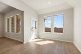 540 Redding Way - Photo 17