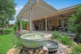906 Holiday Creek Ln - Photo 26