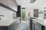917 James St - Photo 10