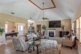 105 Wallace Riddell Dr - Photo 4