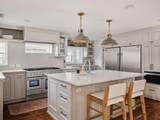 2412 Jarratt Ave - Photo 3