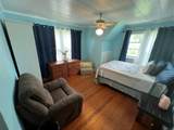 215 7th St - Photo 17