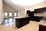 5725 Roderick Dr - Photo 3