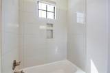 18400 Lakepoint Cv - Photo 33