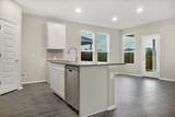 135 Lyndon Dr - Photo 5
