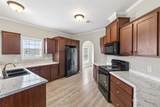 130 Leaning Oaks Cir - Photo 6