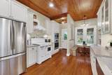 905 Howard St - Photo 5