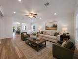 2409 Hallie Ln - Photo 3