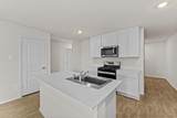 212 Surrey Oaks - Photo 8