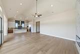 1209 Doelling Dr - Photo 6