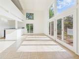 1202 Belmont Pkwy - Photo 8