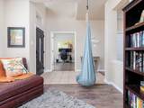 2407 Silver Spur Ln - Photo 5
