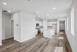 138 Hornet St - Photo 9