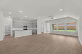 106 Melrose St - Photo 2