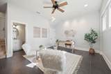 206 Live Oak St - Photo 2