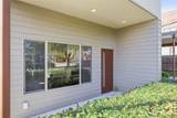 701 Zennia St - Photo 3