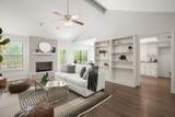 2116 Wychwood Dr - Photo 2