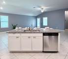 1005 Sundrops St - Photo 10
