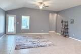1005 Sundrops St - Photo 11