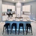 1005 Sundrops St - Photo 5