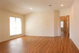 1811 Pflugerville Pkwy - Photo 4