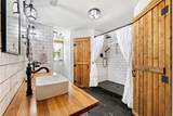 372 Hidden Oaks Dr - Photo 19