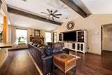 372 Hidden Oaks Dr - Photo 5