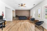 9122 Stinnett Mill Rd - Photo 6