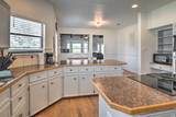 15805 Richards Dr - Photo 4