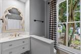 704 Gresham St - Photo 15