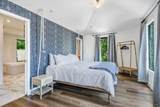 1304 Navasota St - Photo 13