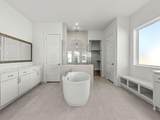 2508 Chiavari Way - Photo 21