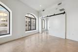 507 Sabine St - Photo 3