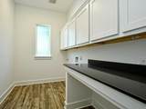 402 Zennia St - Photo 12