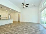 402 Zennia St - Photo 7
