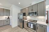 521 Elm Green St - Photo 13