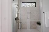 2504 Bluffview Dr - Photo 18