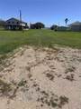 1912 Bayview Dr - Photo 2