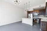 507 Sabine St - Photo 8