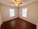 709 San Saba St - Photo 13