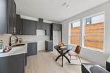 1709 Maple Ave - Photo 3