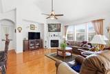 2508 Tumbling River Dr - Photo 16